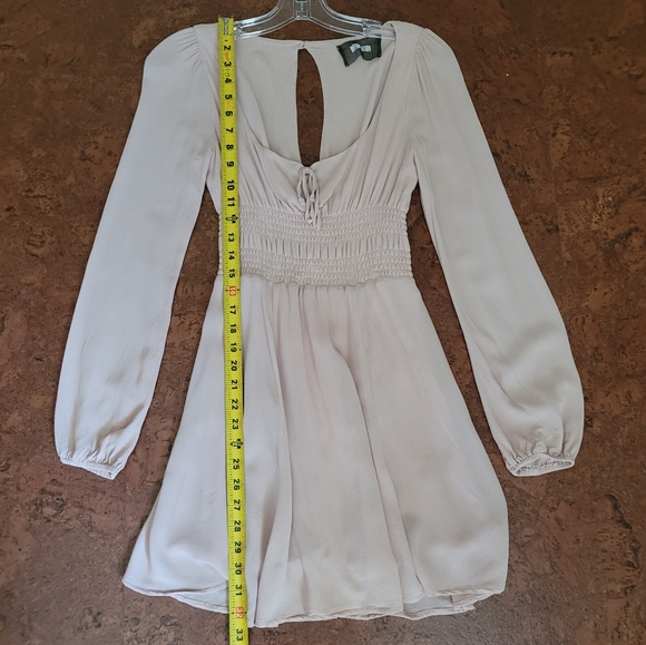 REFORMATION WILDER MINI DRESS LONG SLEEVES SMOCKED WAIST CHAMPAGNE SIZE 4 - Picture 14 of 15